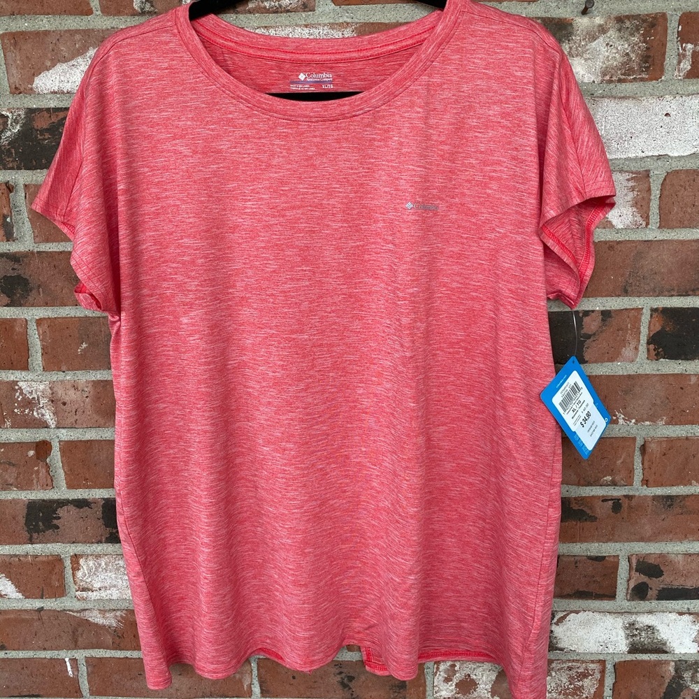 Columbia top with tags